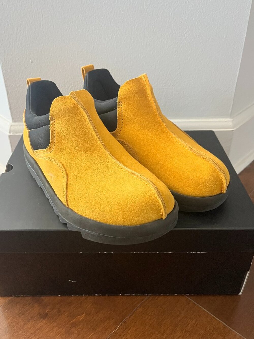 Reebok Classics Men's Beatnik Moc Yellow